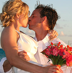 Azul Fives, by Karisma has some of the best wedding options when it comes to romance, beautiful beaches, and lots of  inclusions.