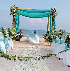 El Dorado Royale, A Spa Resort by Karisma has some of the best wedding options when it comes to romance, beautiful beaches, and lot so inclusions.