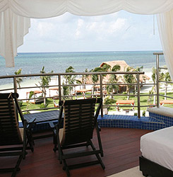 El Dorado Maroma has great deals from couples looking to escape to a luxury tropical paradise