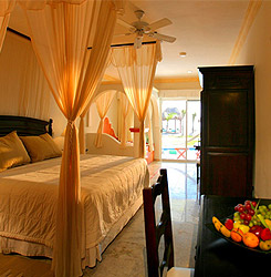 El Dorado Royale, A Spa Resort by Karisma has great deals from couples looking to escape to a luxury tropical paradise